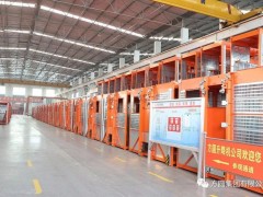 方圓集團(tuán)專(zhuān)用車(chē)輛設(shè)備廠(chǎng)設(shè)計(jì)開(kāi)發(fā)橋梁內(nèi)部?jī)A斜式井道施工升降機(jī)