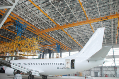 重慶沙家壩起重機廠家—飛機維修大跨度多支點起重機