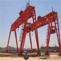 遼寧撫順現(xiàn)場安裝，門式起重機