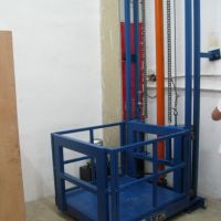 寧波起重機小型多層商鋪搬貨液壓升降機安裝，年檢，銷售，保