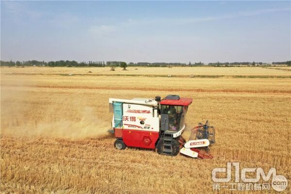 下半年乃至未來(lái)幾年，農(nóng)機(jī)行業(yè)仍處于調(diào)整發(fā)展期，趨緩運(yùn)行仍是市場(chǎng)發(fā)展主調(diào)