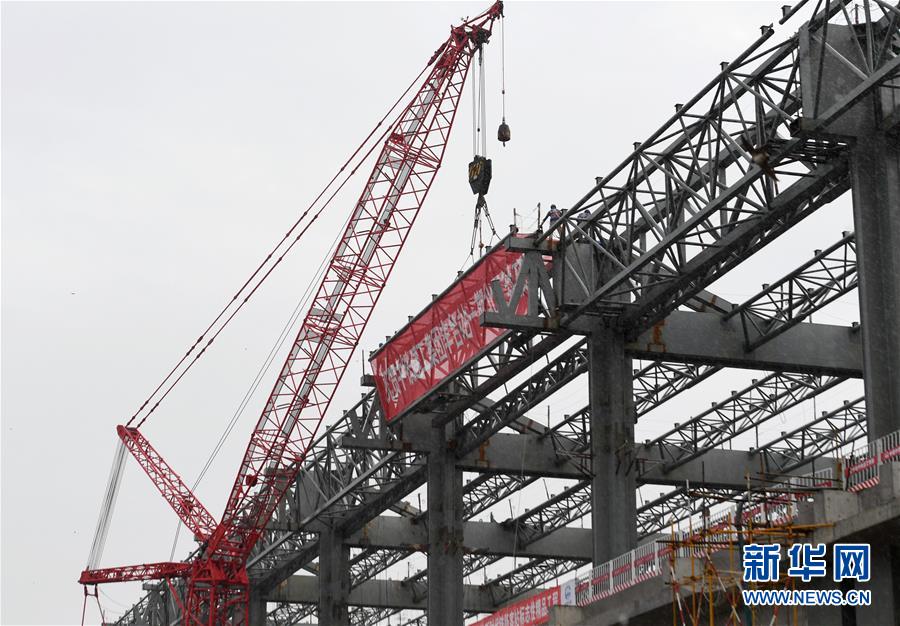 （經(jīng)濟）（2）北京豐臺站一期北區(qū)主體結(jié)構(gòu)封頂