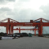 常州起重機(jī)—MQ型門(mén)式起重機(jī)裝卸橋