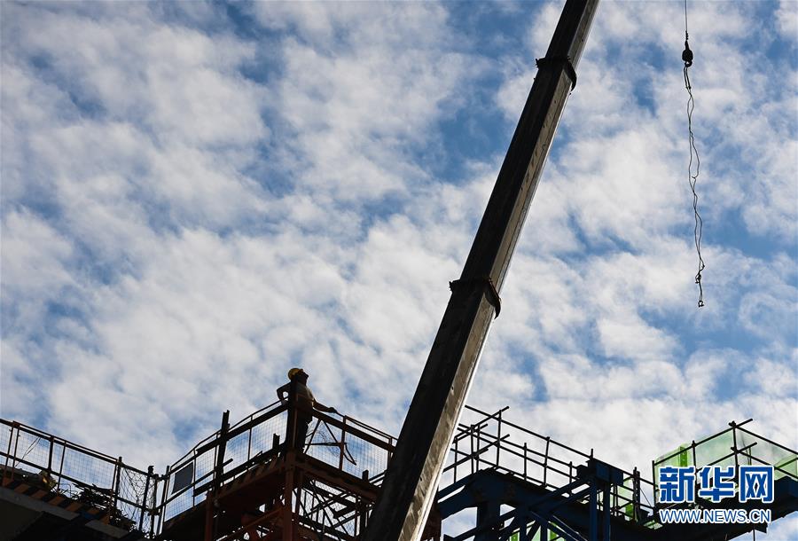 （經(jīng)濟）（6）佛山：地鐵三號線科技學院站主體結(jié)構(gòu)封頂