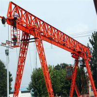 寶雞行車(chē)龍門(mén)吊除銹刷漆