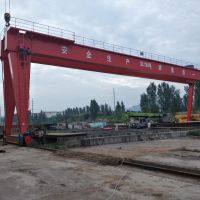 湖北省當陽市雙梁門式起重機各種型號起重機，行吊廠家直銷