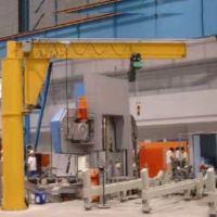 佛山起重機，行吊，龍門吊，懸臂吊，升降貨梯起重機配件維修