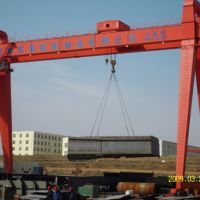 武漢MG型雙梁吊鉤門式起重機(jī)