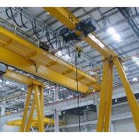 重慶起重機(jī)-歐式半龍門起重機(jī)