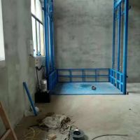成都市甘孜洲壓貨梯-定做，維修，保養(yǎng)，