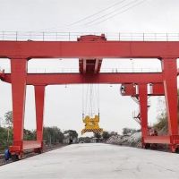 徐州碼頭吊門式起重機(jī)