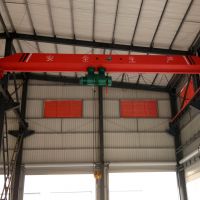 泰州起重機，電動單梁懸臂起重機