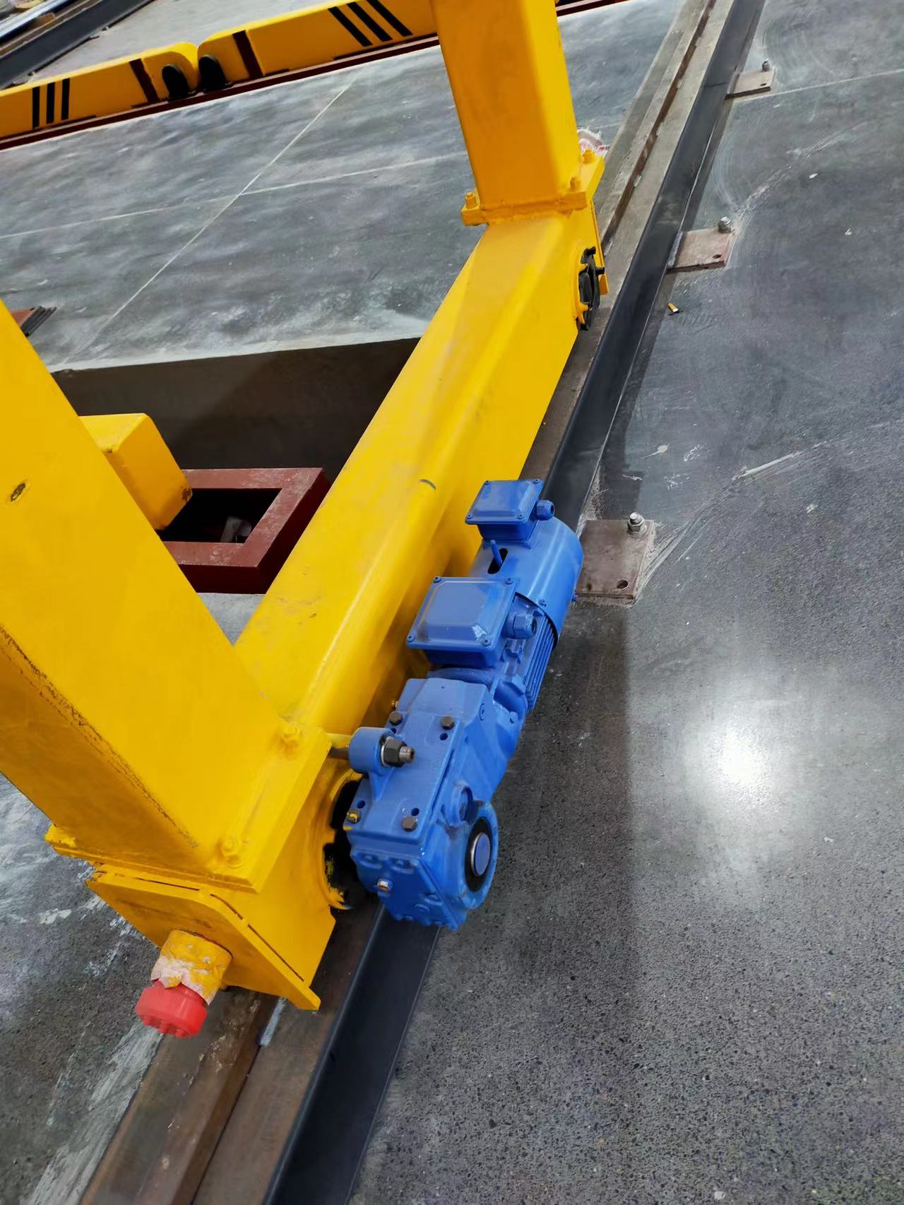 甘肅蘭州起重機(jī)——多功能工程起重解決方案