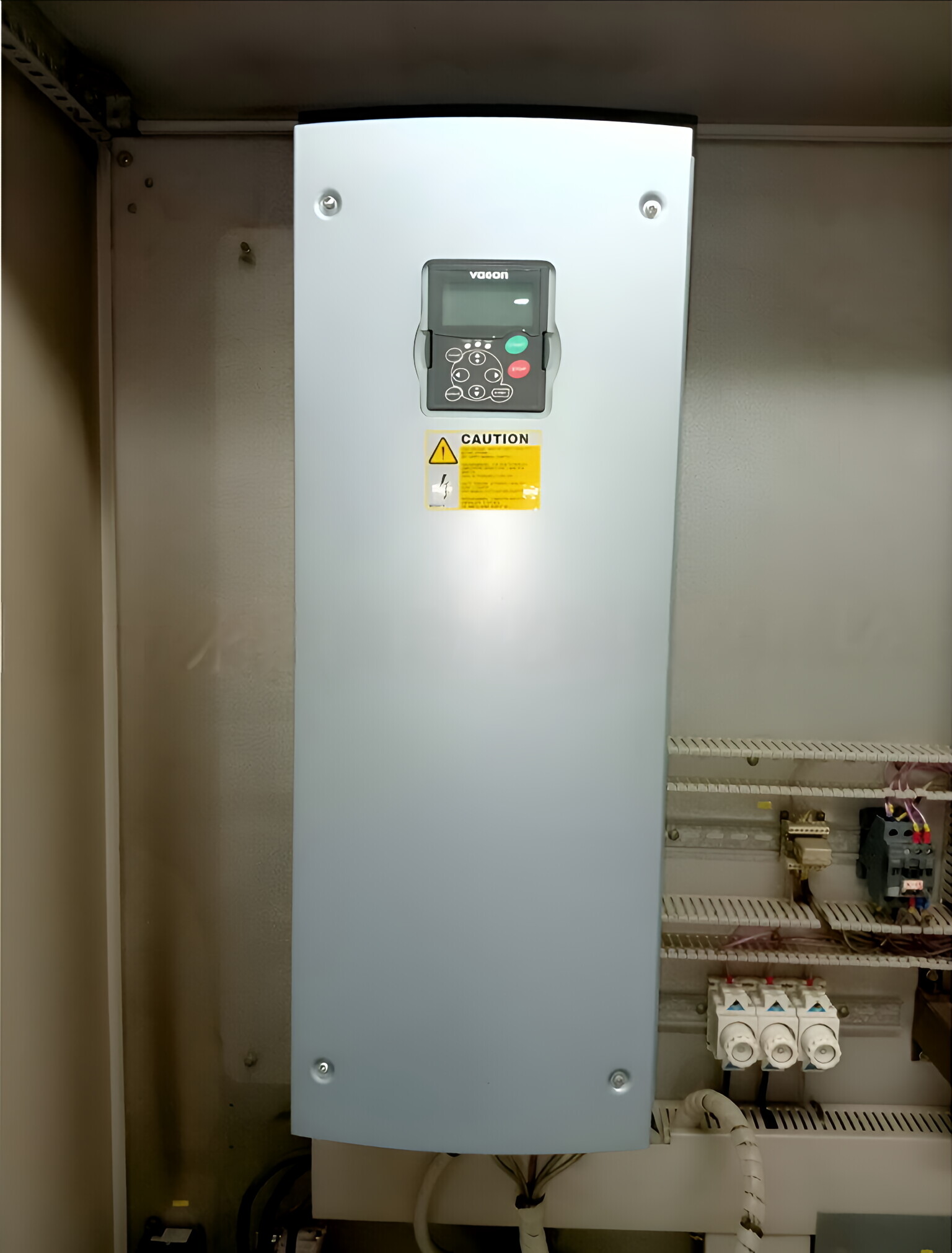 偉肯變頻器NXS01685-B2H0SSS